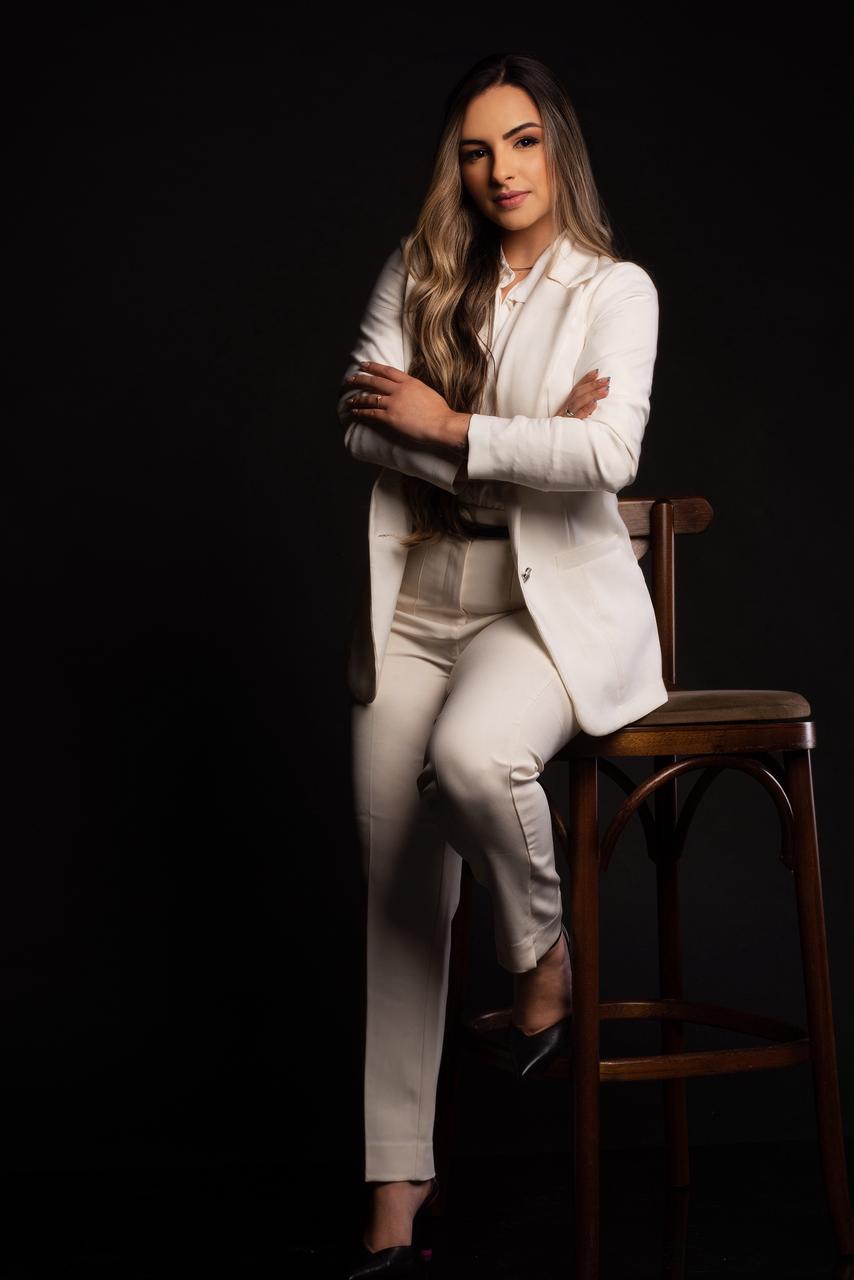 Dra. Isabella Gonçalves