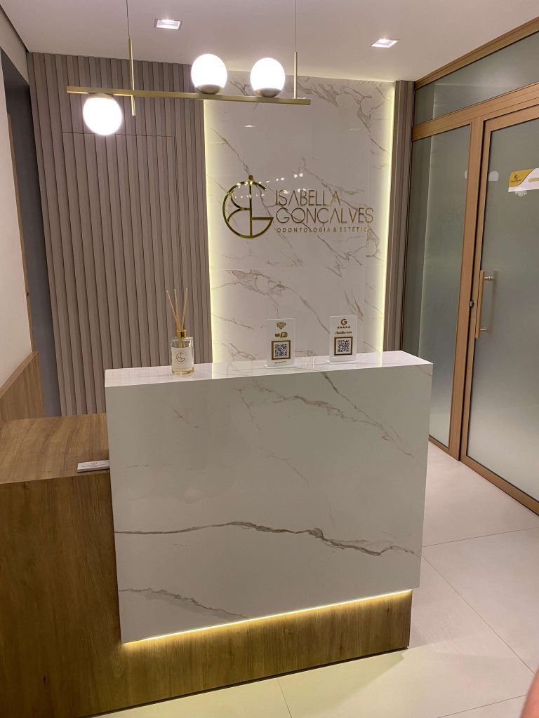 clinica-odontologica-curitiba-recepcao-dra-isabella-goncalves